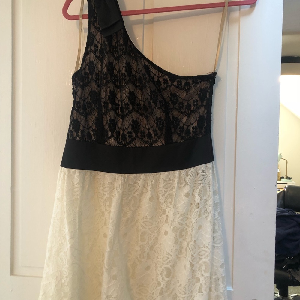 TCEC Black and White Lace Dress